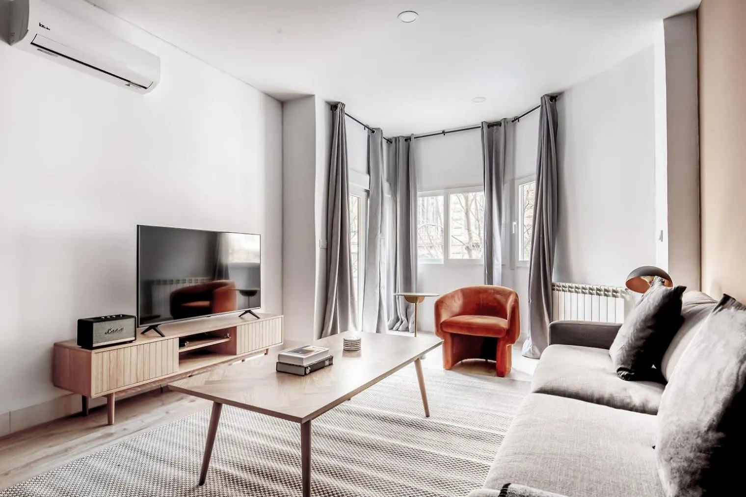 Апартаменты Blueground La Dreta De Leixample Furnished Bcn-75 Барселона